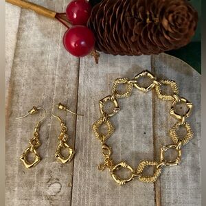 Elegant Gold Jewelry Set